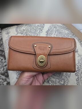 Coach Est.1941 Vintage Legacy Turnlock Wallet Btown With Light Blue